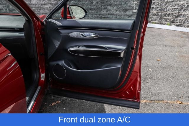2025 GENESIS GV70 Standard - Photo 16