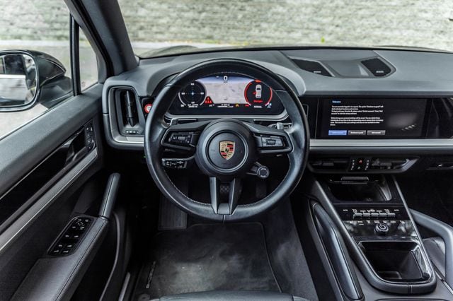 2024 Porsche Cayenne Base - Photo 26