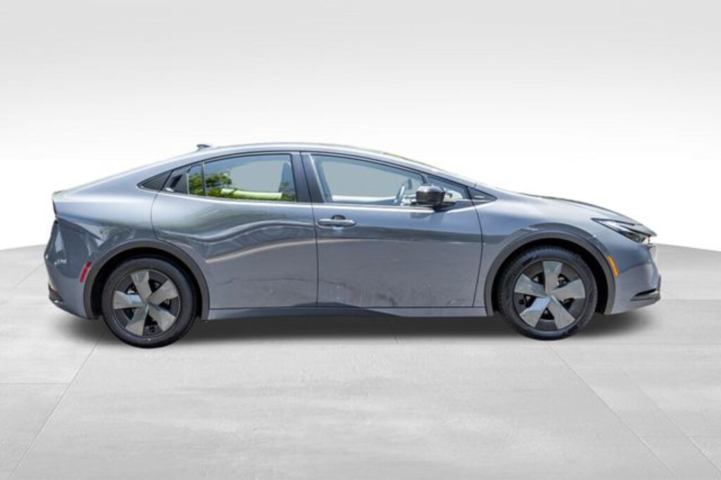 Used 2025 Toyota Prius LE Hatchback