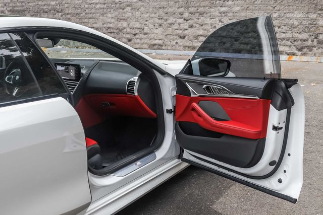 2023 BMW 8 Series 840i - Photo 15