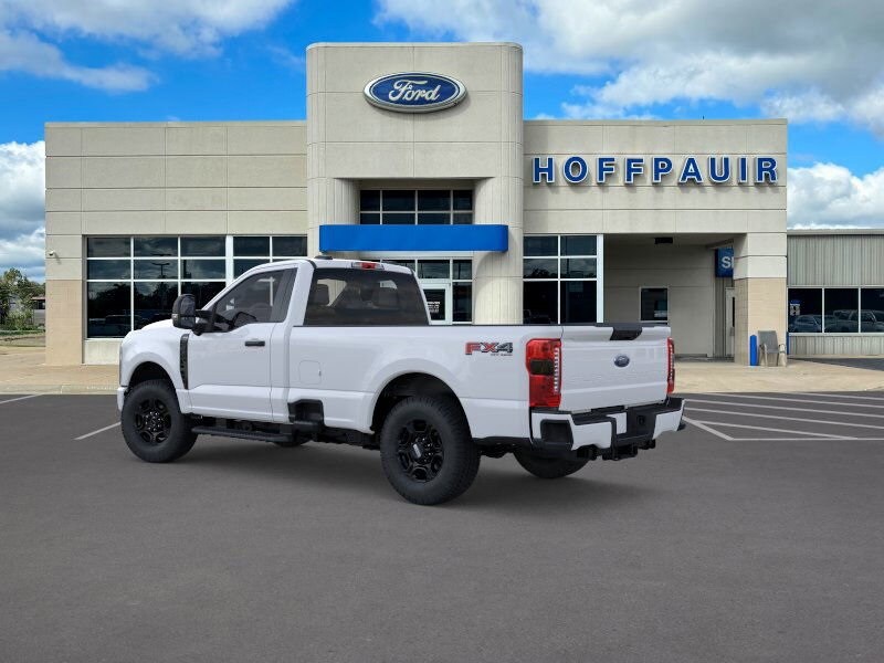 2025 Ford F-350 XL photo 4
