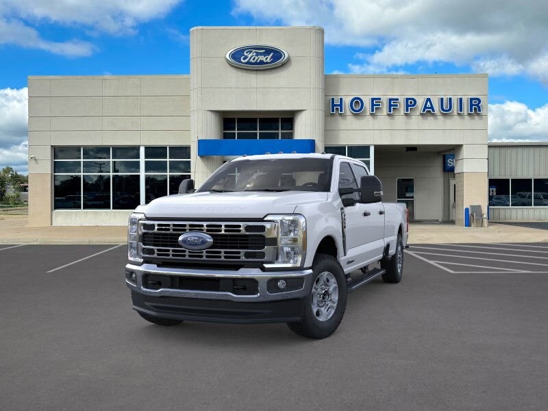 2026 Ford F-350 XLT photo 2