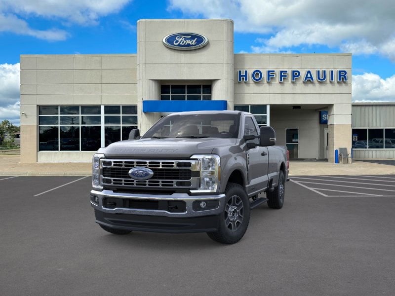 2025 Ford F-350 XLT photo 2
