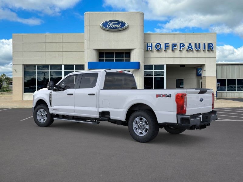 2026 Ford F-350 XLT photo 4
