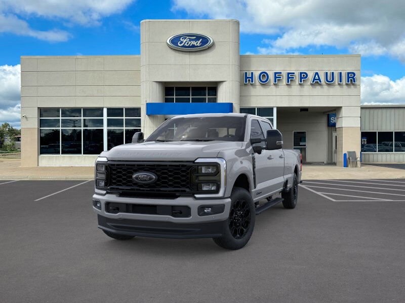 2026 Ford F-350 Lariat photo 2