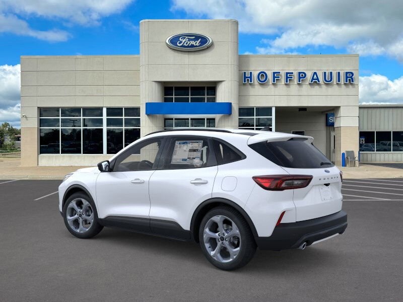 2025 Ford Escape ST-Line photo 3