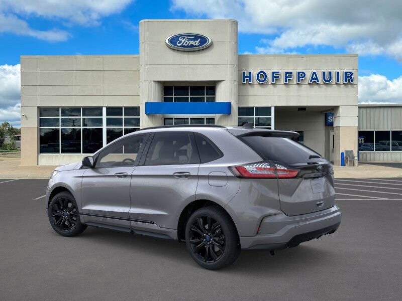 2024 Ford Edge SE photo 3