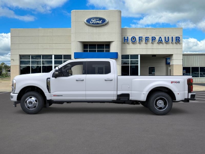 2026 Ford F-350 Platinum photo 3