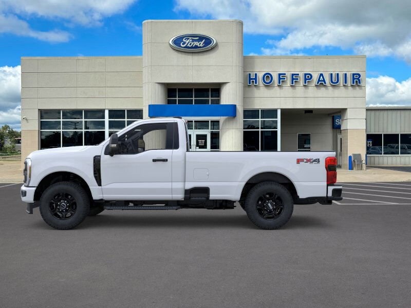 2025 Ford F-350 XL photo 3