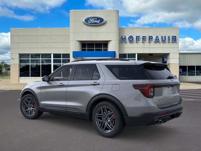 2025 Ford Explorer ST photo 2