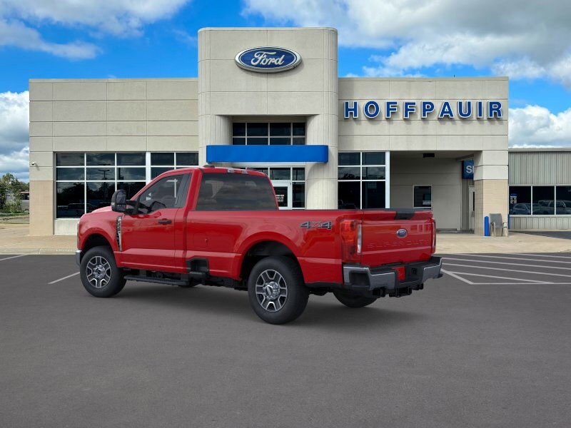 2025 Ford F-350 XLT photo 4