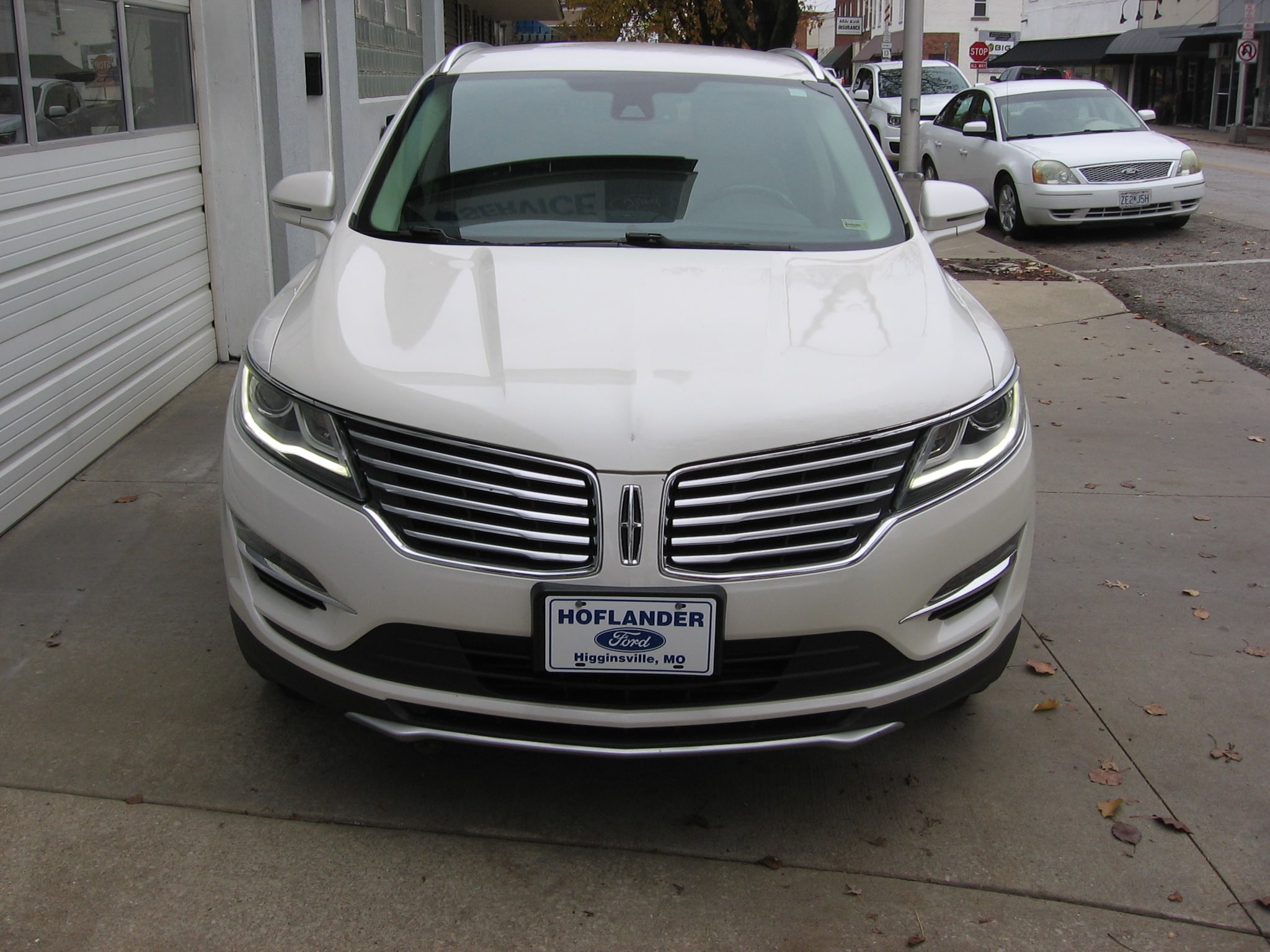 Used 2017 Lincoln MKC Select with VIN 5LMCJ2C92HUL09028 for sale in Kansas City