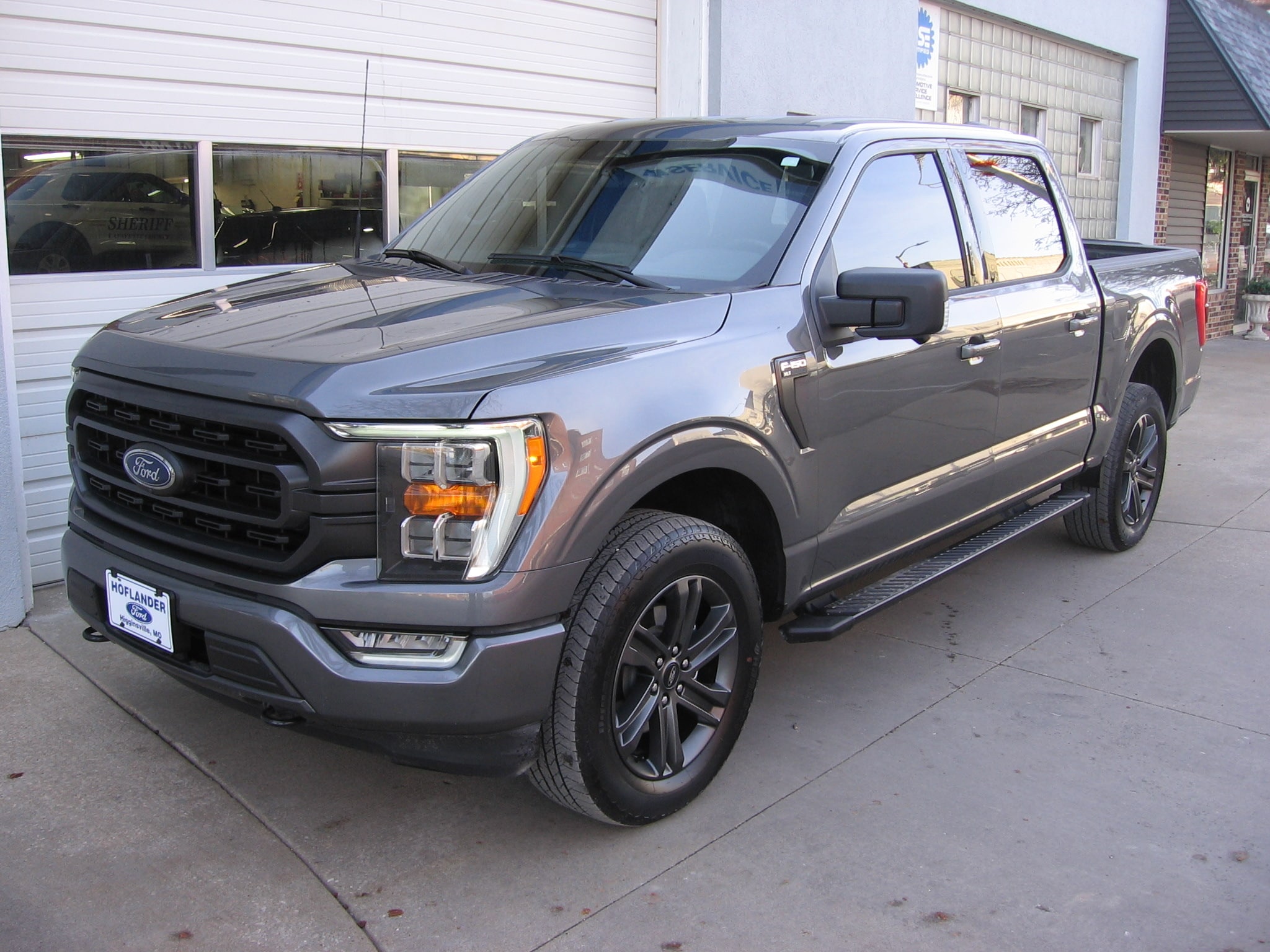 2023 Ford F-150 XLT's photo