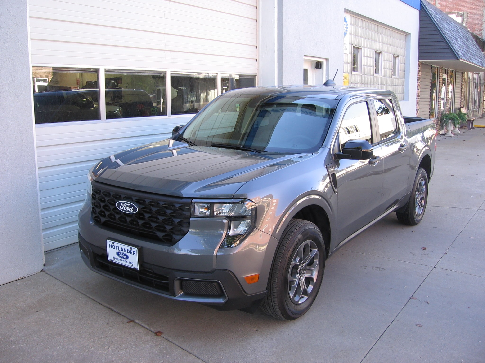 2025 Ford Maverick XLT's photo
