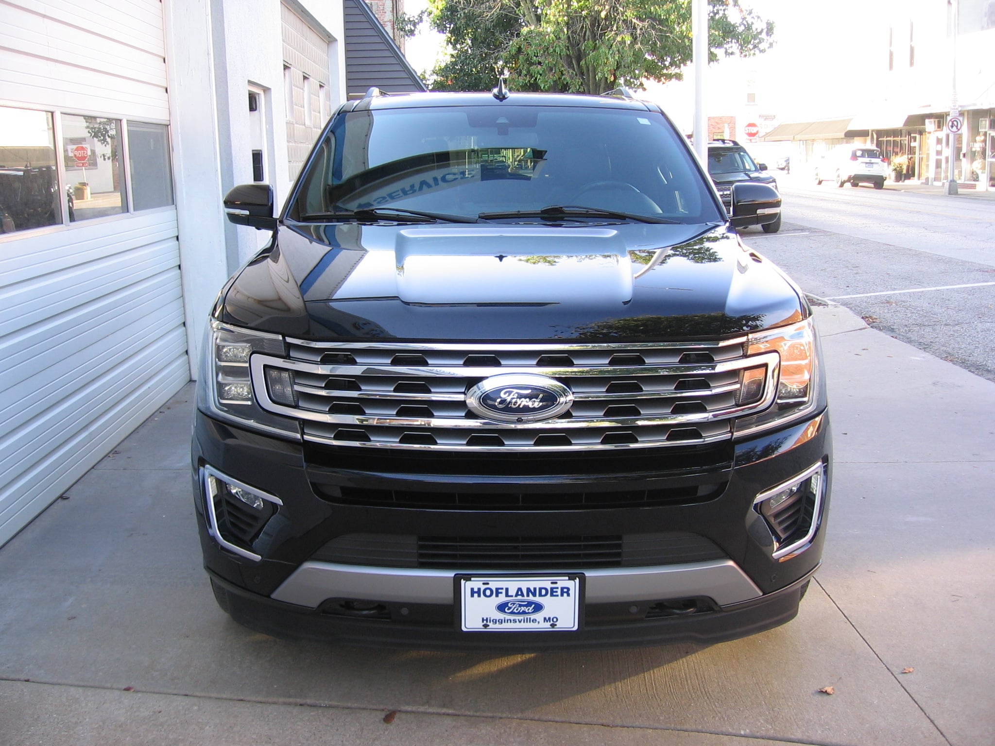 Used 2021 Ford Expedition Limited with VIN 1FMJU2AT7MEA53974 for sale in Kansas City