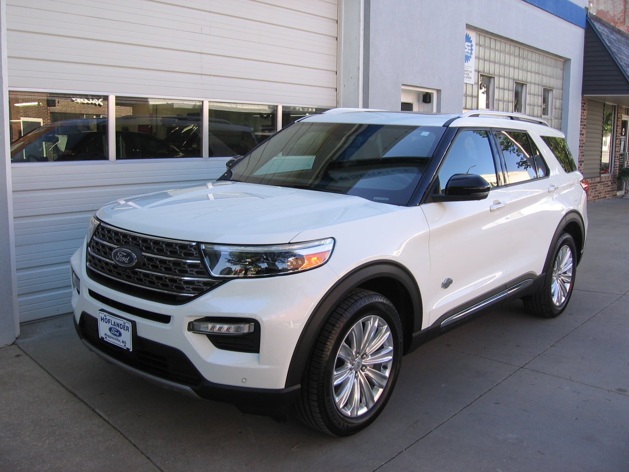2022 Ford Explorer King Ranch 4WD's photo
