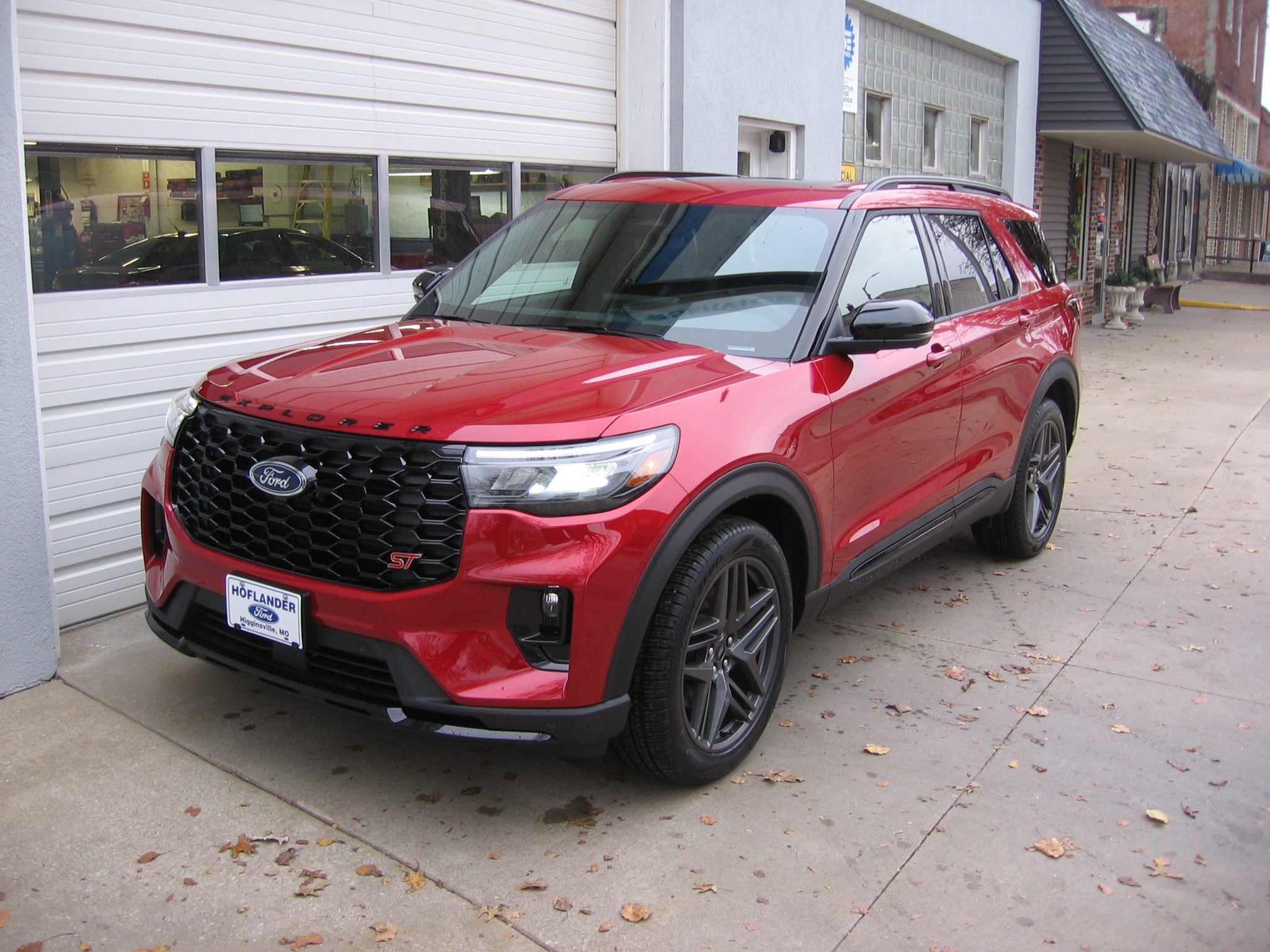 2026 Ford Explorer ST's photo