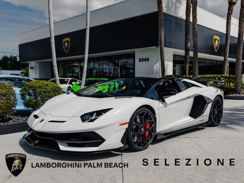  Lamborghini Aventador SVJ