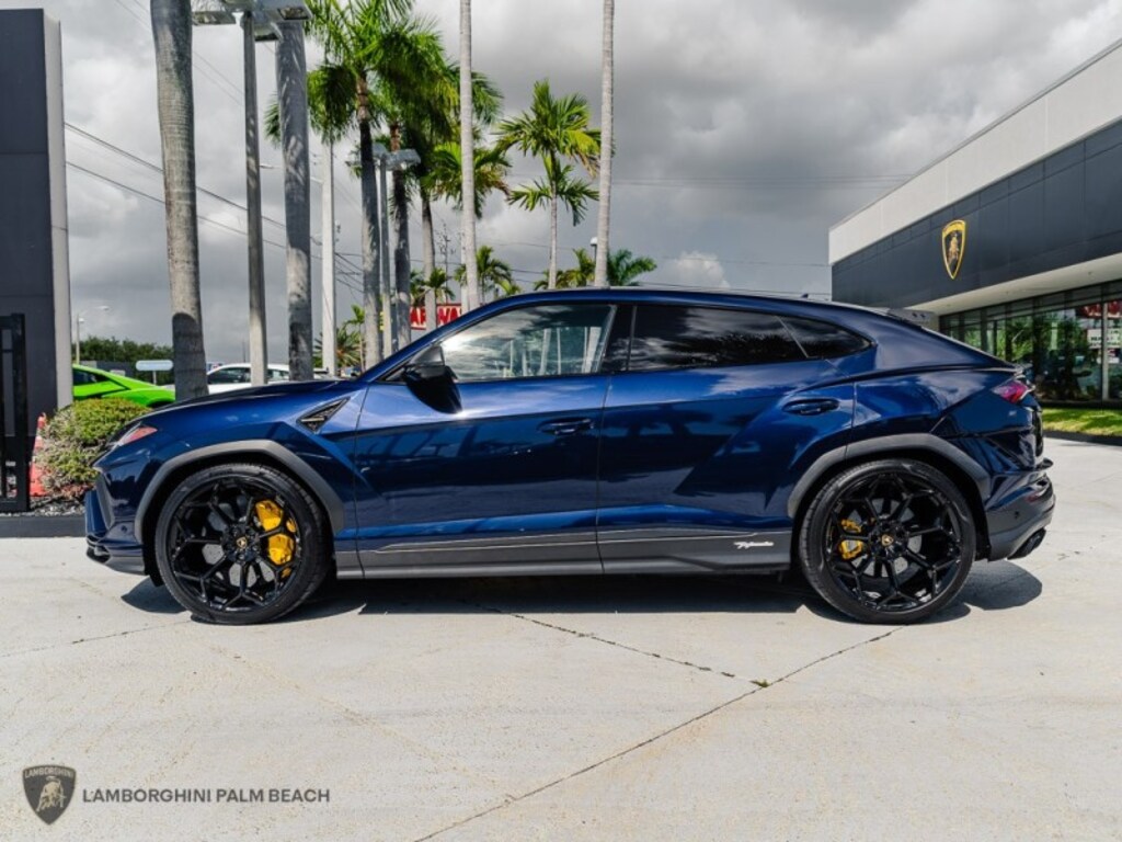 Used 2024 Lamborghini SUV