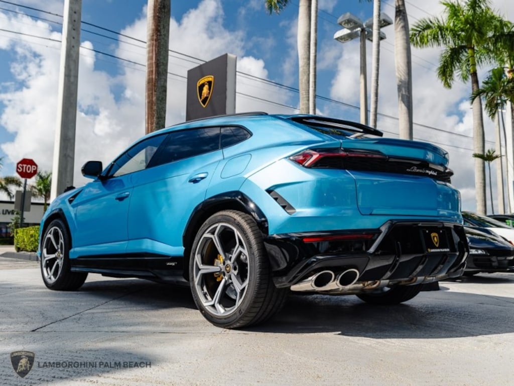 New 2025 Lamborghini Urus SE SUV
