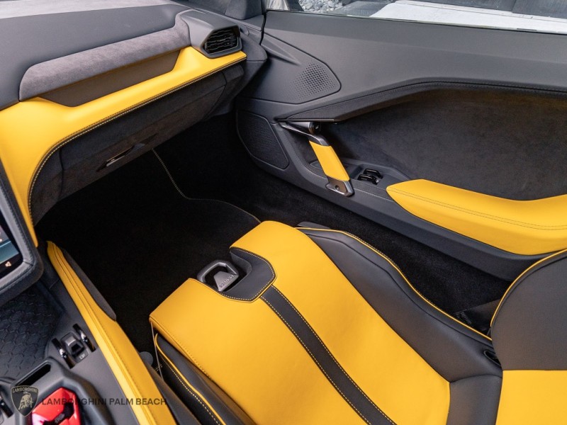 New 2026 Lamborghini Temerario Coupe