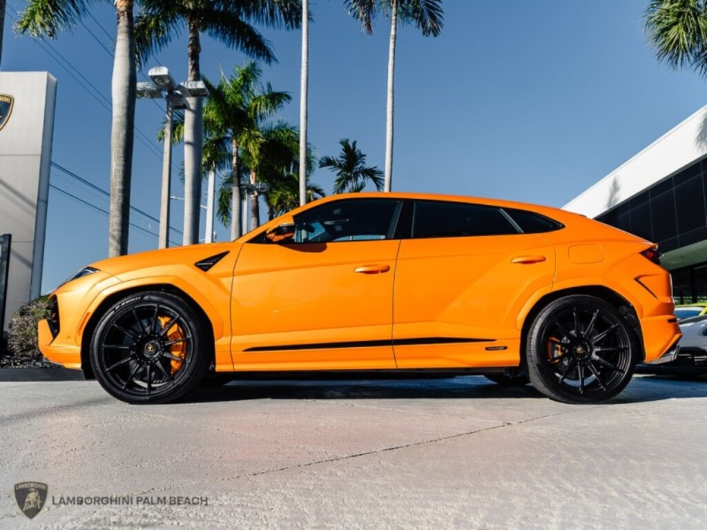New 2025 Lamborghini Urus SE SUV