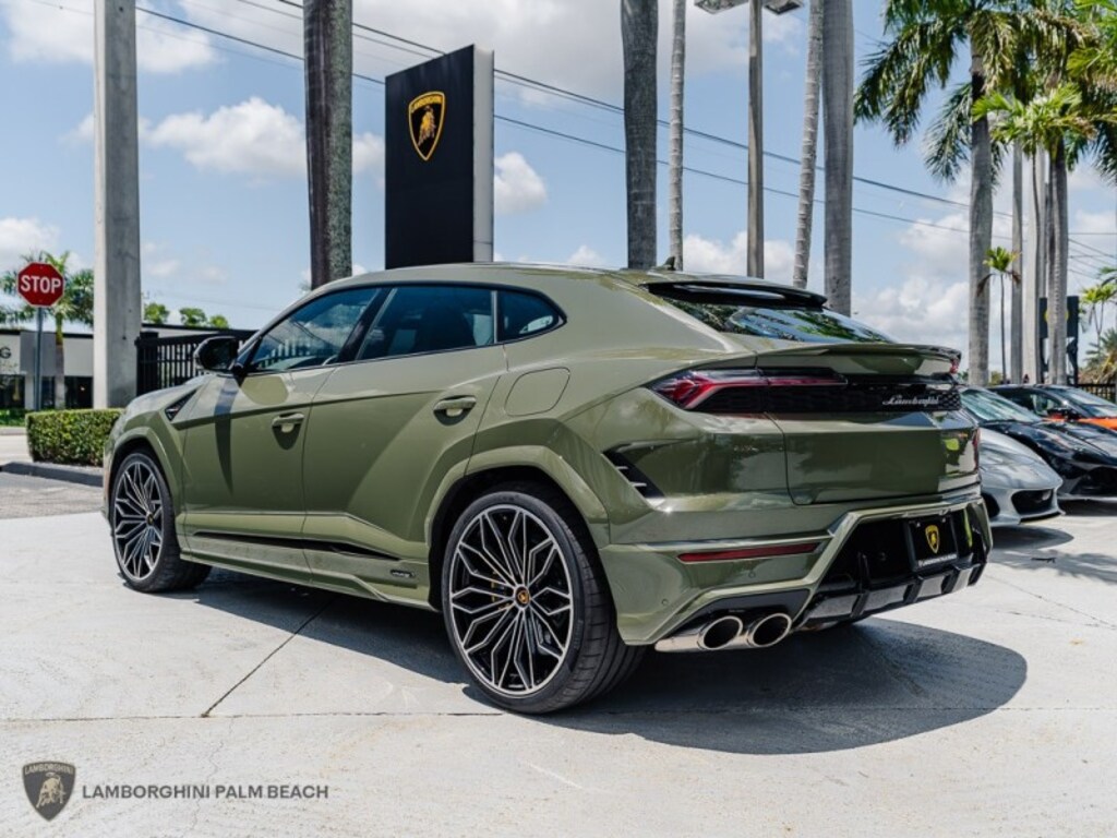 Used 2025 Lamborghini Urus SE SUV