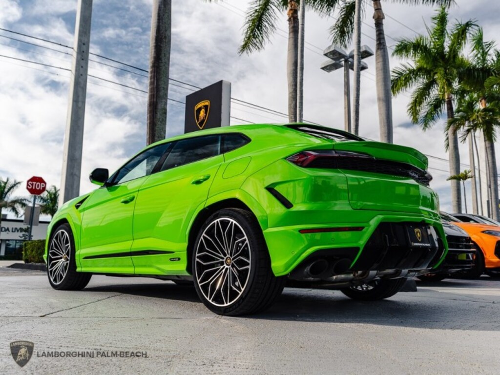 New 2025 Lamborghini Urus SE SUV