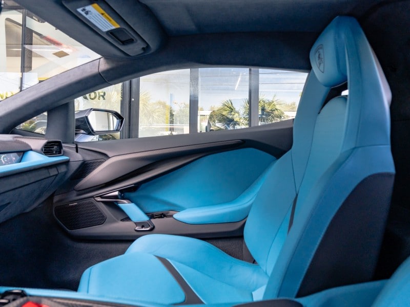 2026 Lamborghini Revuelto Base - Photo 18