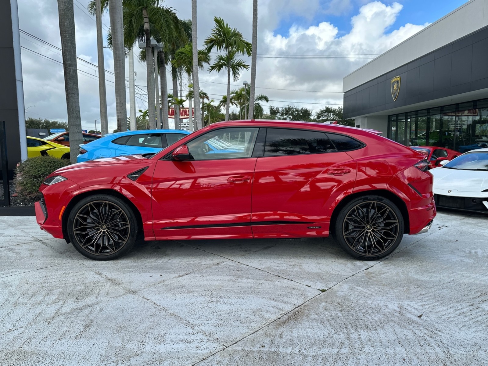 Used 2026 Lamborghini Urus SE SUV