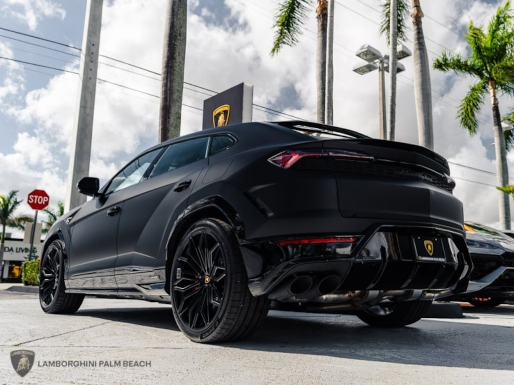 New 2025 Lamborghini Urus SE SUV