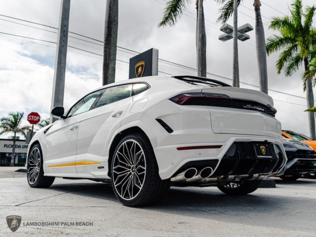 New 2025 Lamborghini Urus SE SUV