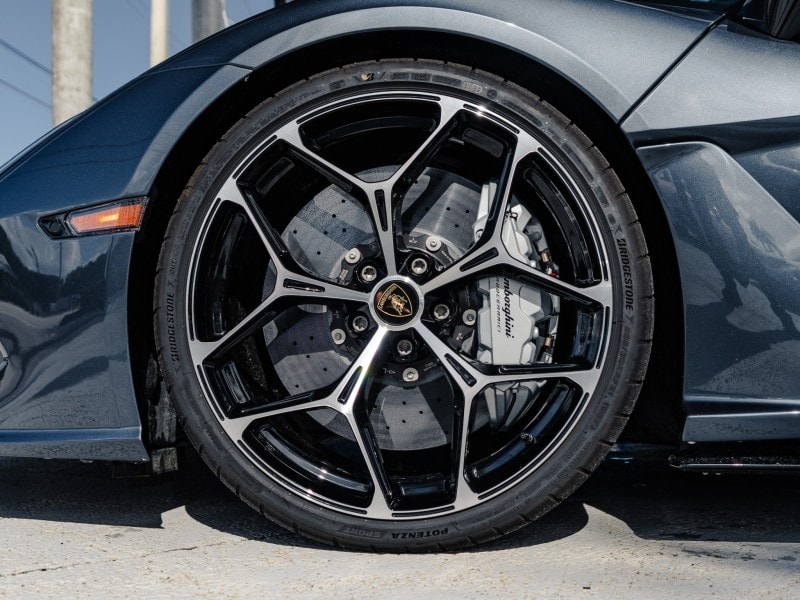 2026 Lamborghini Revuelto Base - Photo 26