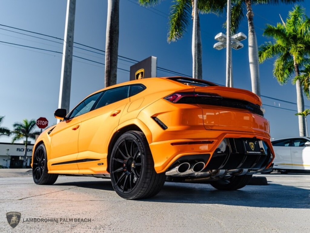 New 2025 Lamborghini Urus SE SUV