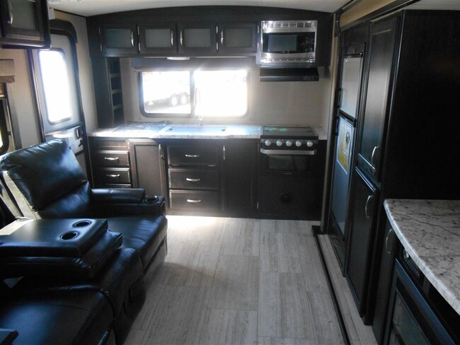 Class B Rv Manufacturers >> New 2019 Imagine 2250RK For Sale at Holiday RV Super Centre | VIN: Class B Rv Manufacturers >> New 2019 Imagine 2250RK For Sale at Holiday RV Super Centre | VIN: