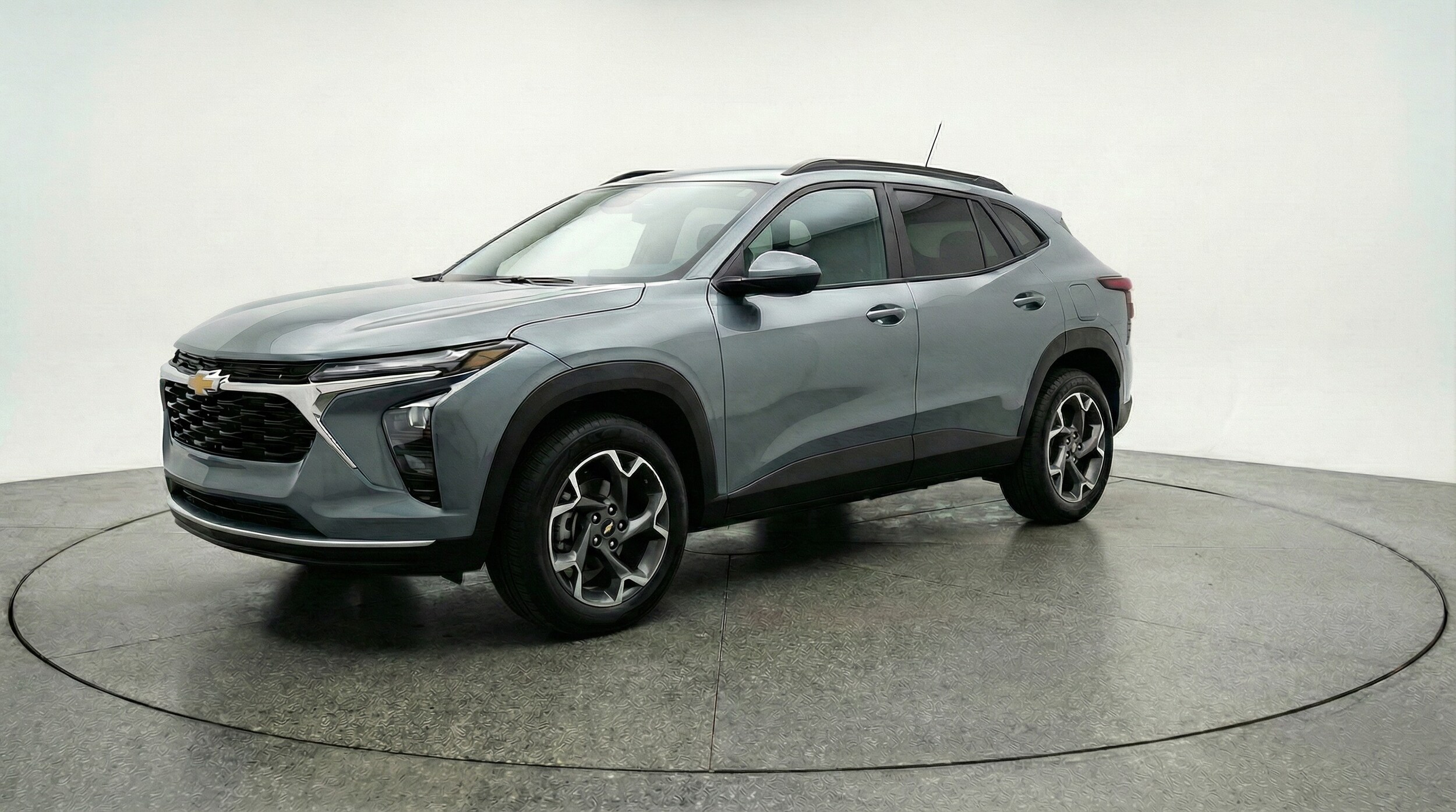 Thumbnail: 2025 Chevrolet Trax - 3