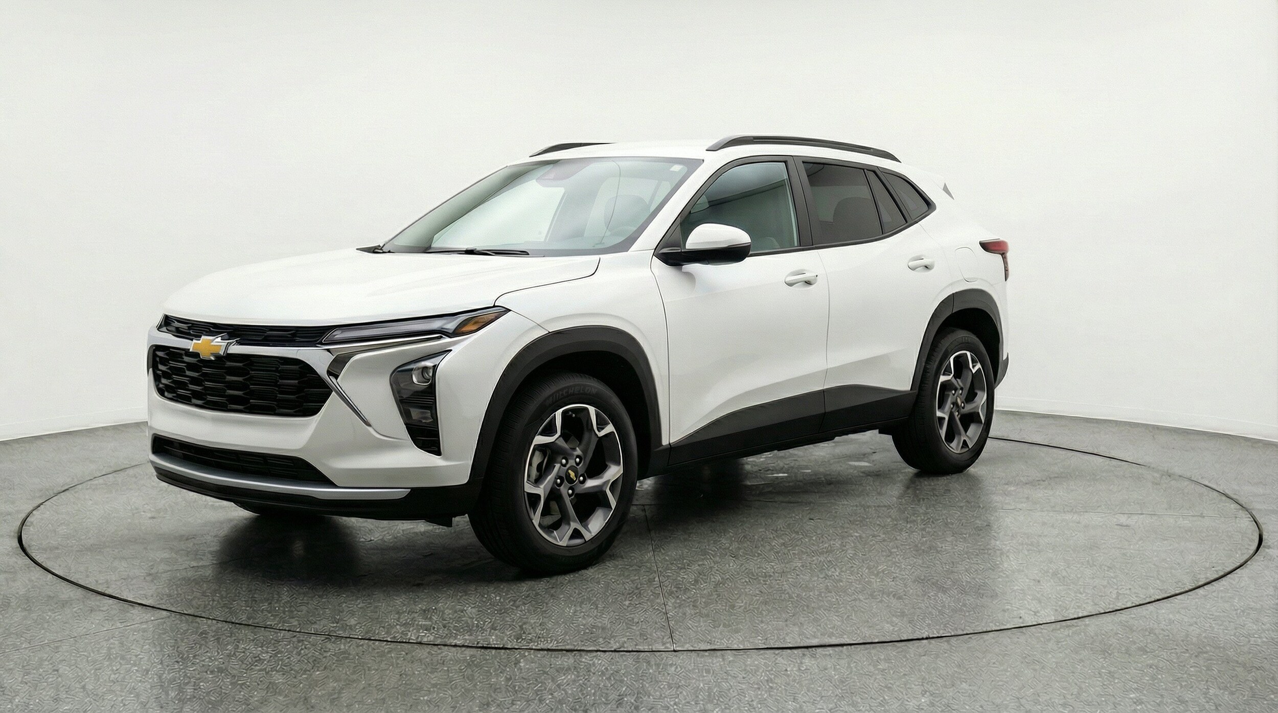 Thumbnail: 2025 Chevrolet Trax - 3