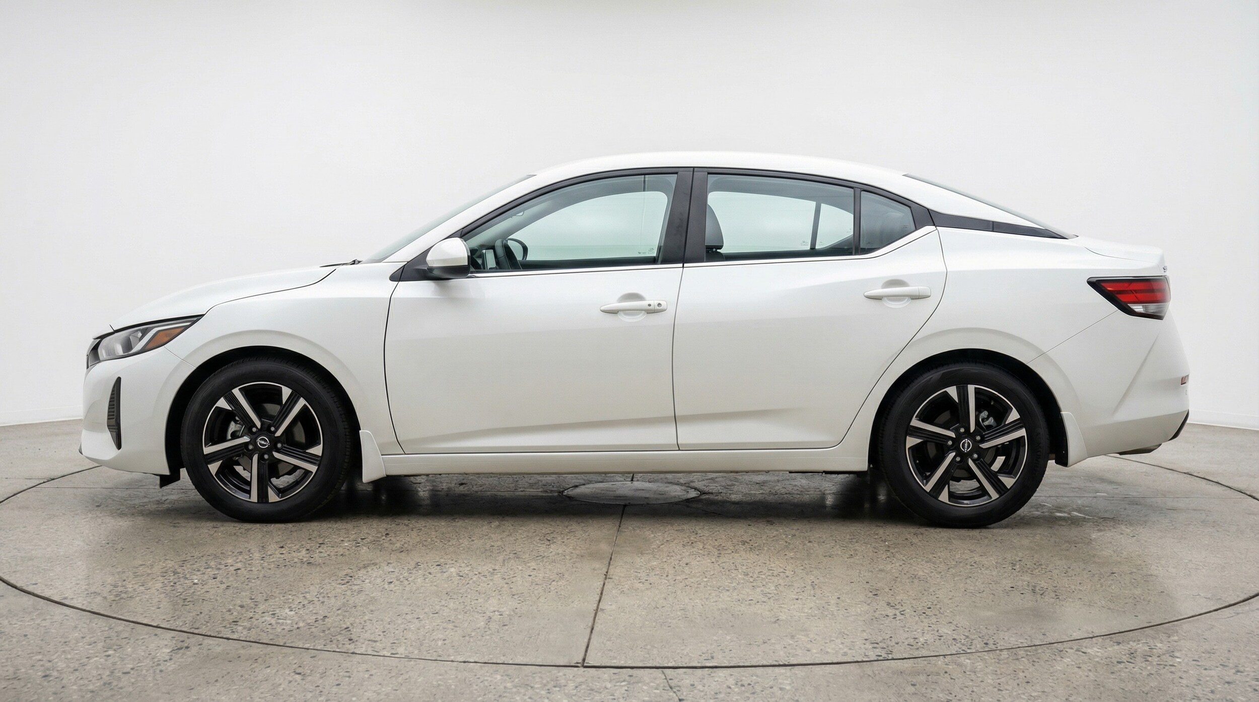 Thumbnail: 2025 Nissan Sentra - 4