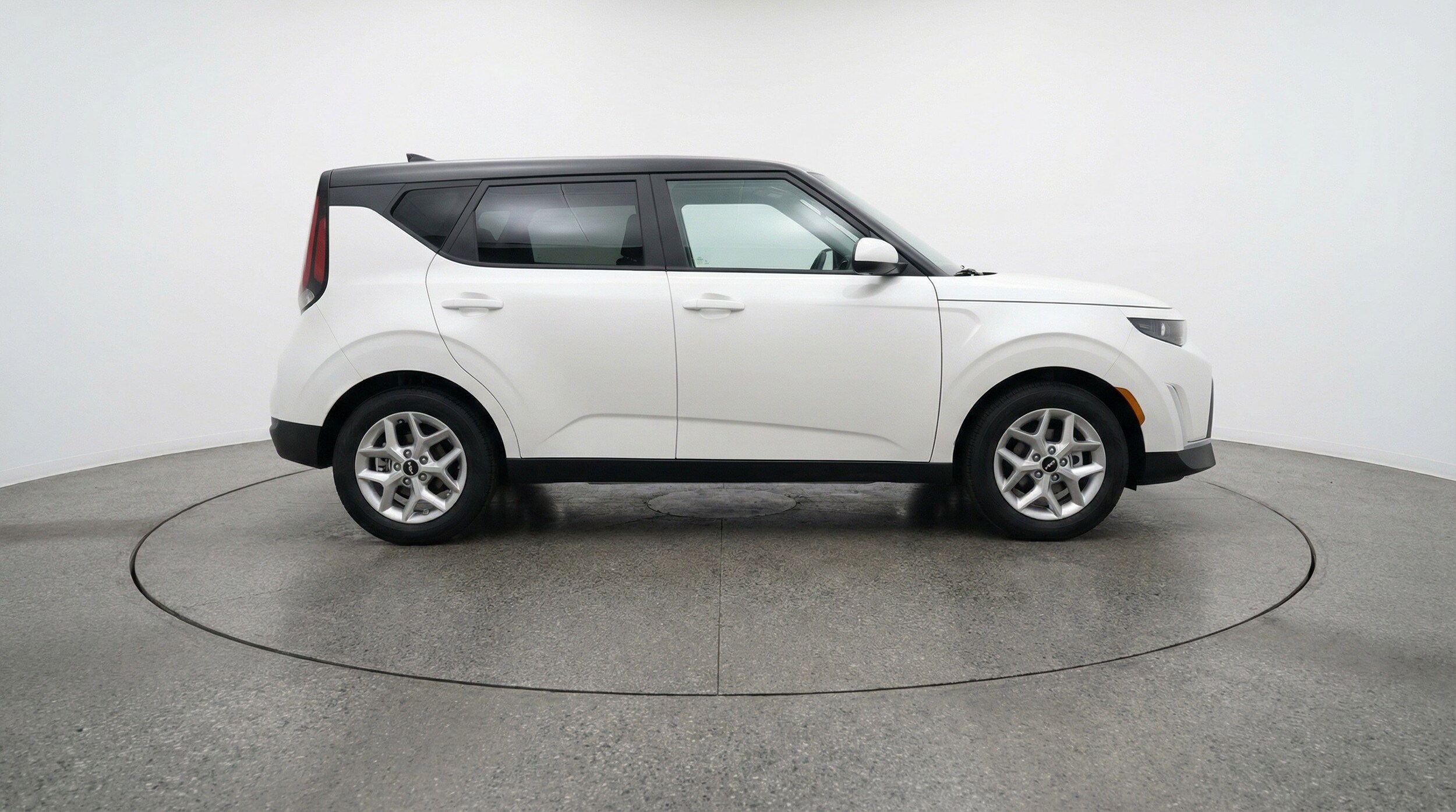 Thumbnail: 2025 Kia Soul - 11