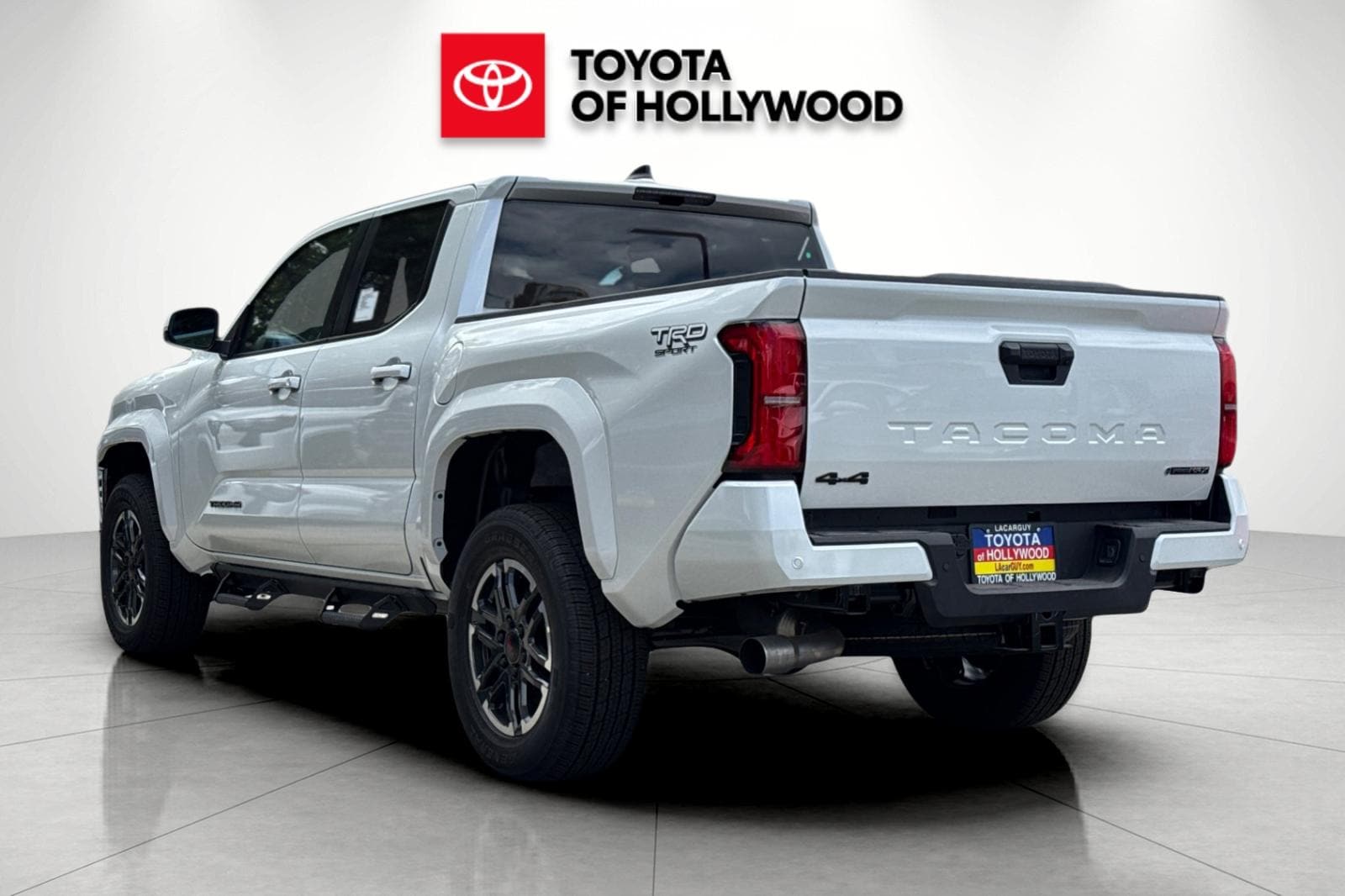 2026 Toyota Tacoma TRD Sport - Photo 6