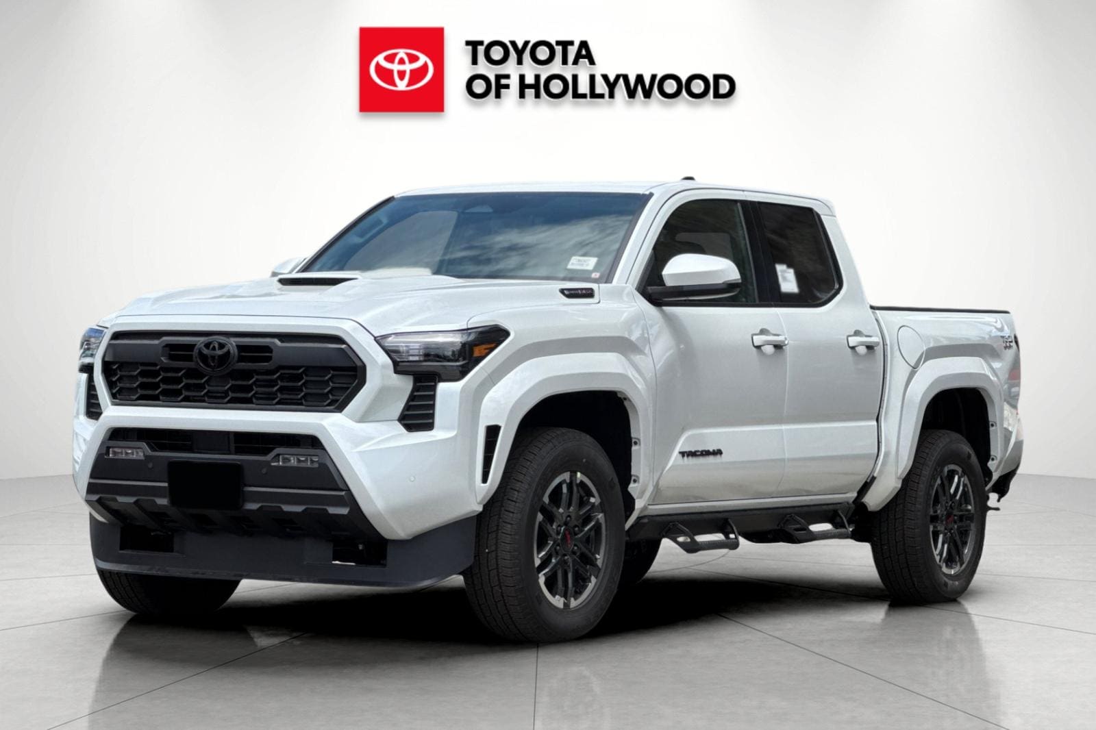 2026 Toyota Tacoma TRD Sport - Photo 6