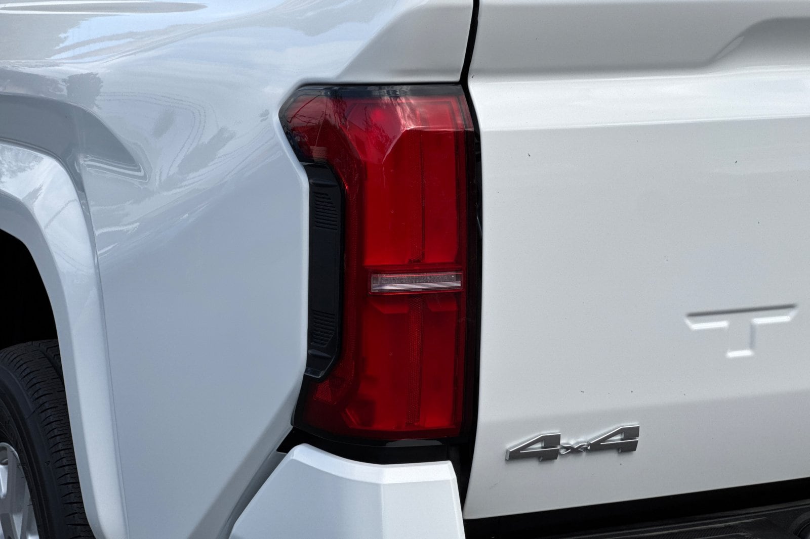 2026 Toyota Tacoma SR5 - Photo 33