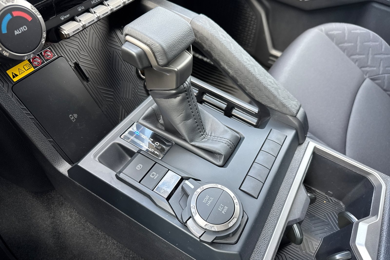 2026 Toyota Tacoma SR5 - Photo 26
