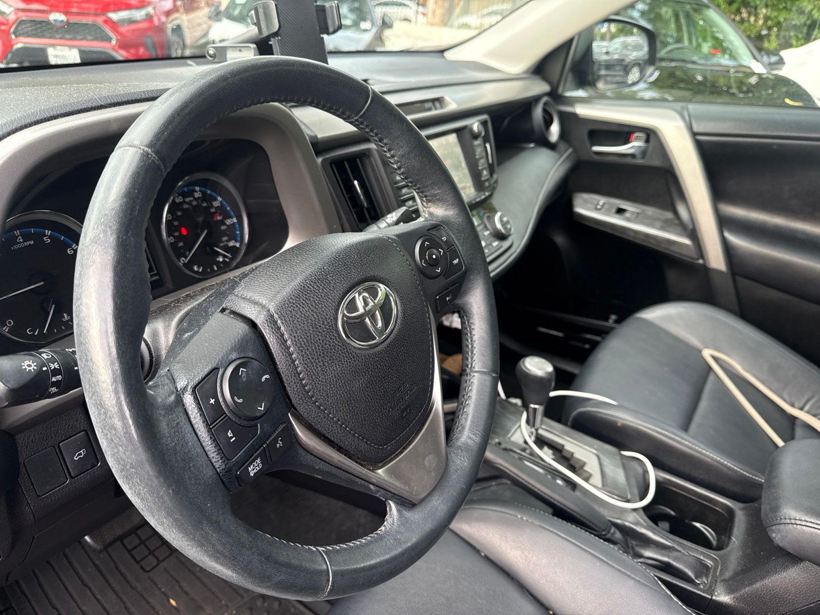 2017 Toyota RAV4 Platinum SUV