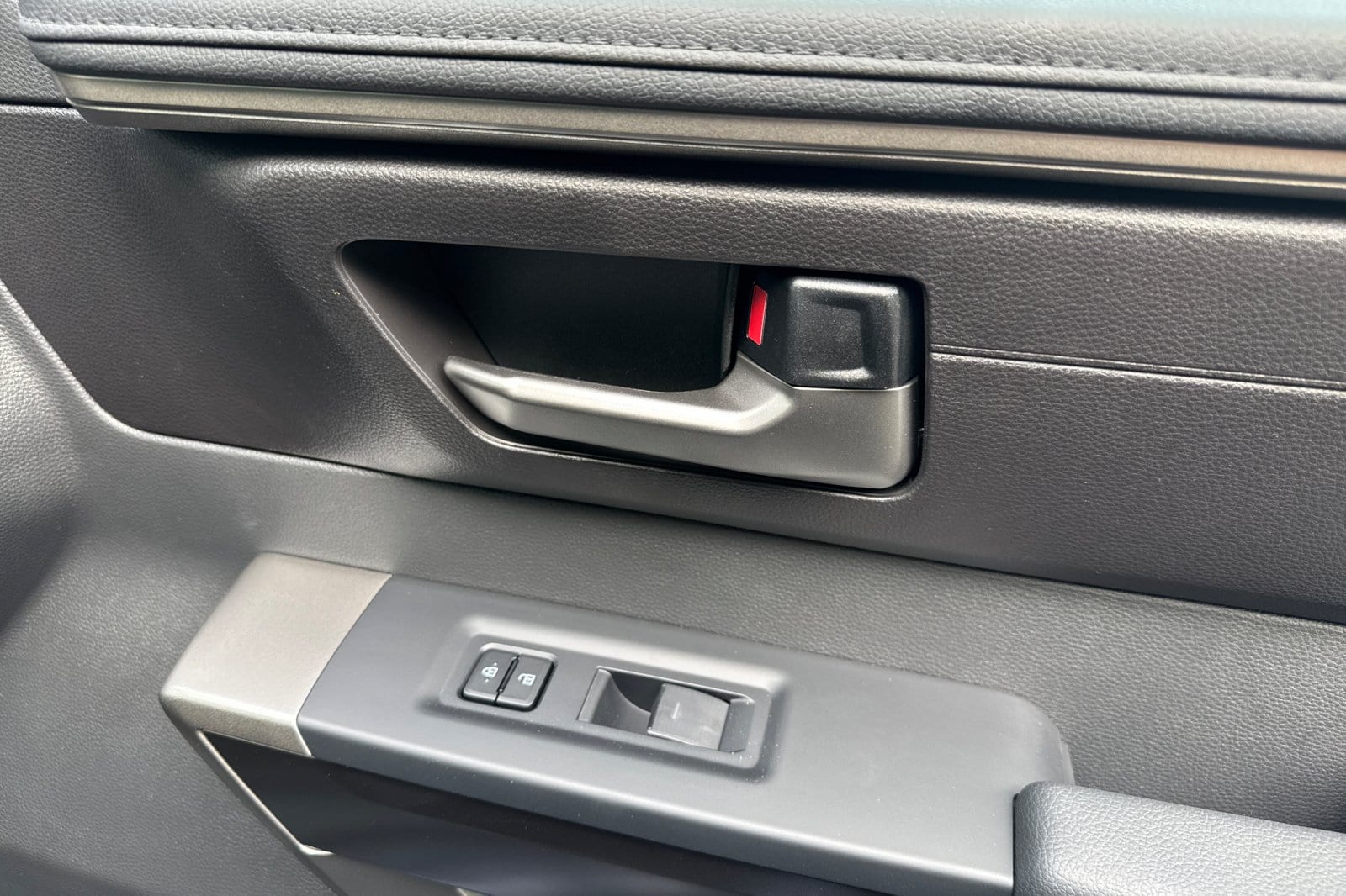 2026 Toyota Tundra SR5 - Photo 18