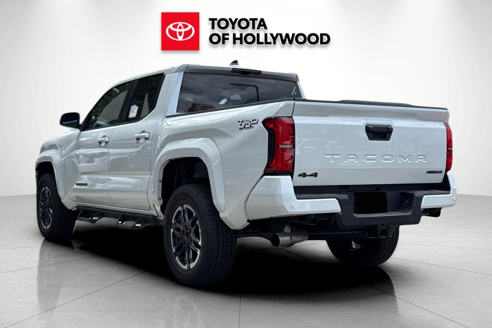 2026 Toyota Tacoma TRD Sport - Photo 5
