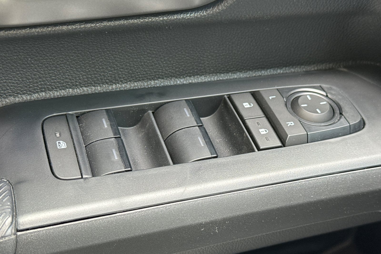 2026 Toyota Tacoma TRD Sport - Photo 12