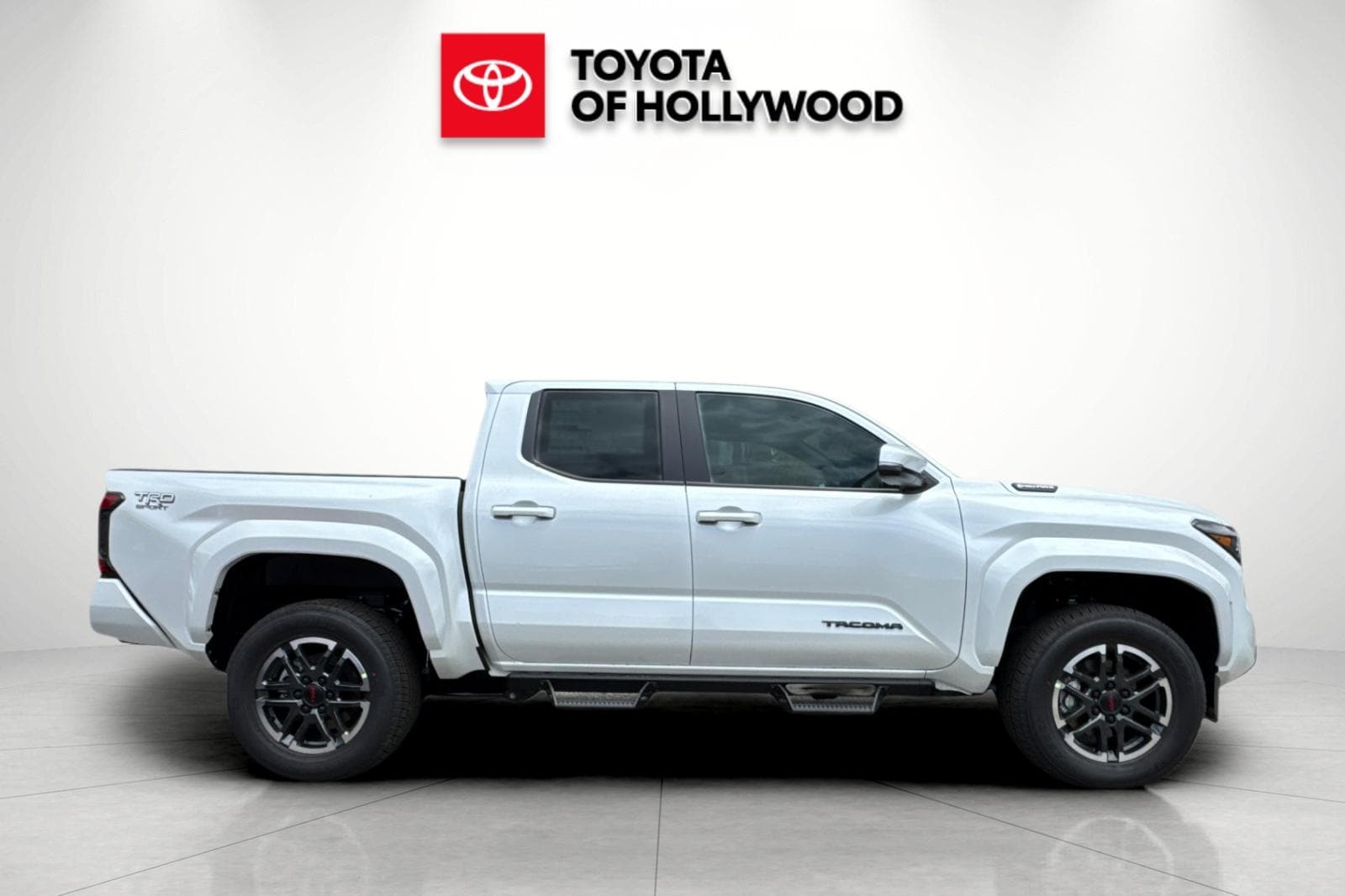 2026 Toyota Tacoma TRD Sport - Photo 2