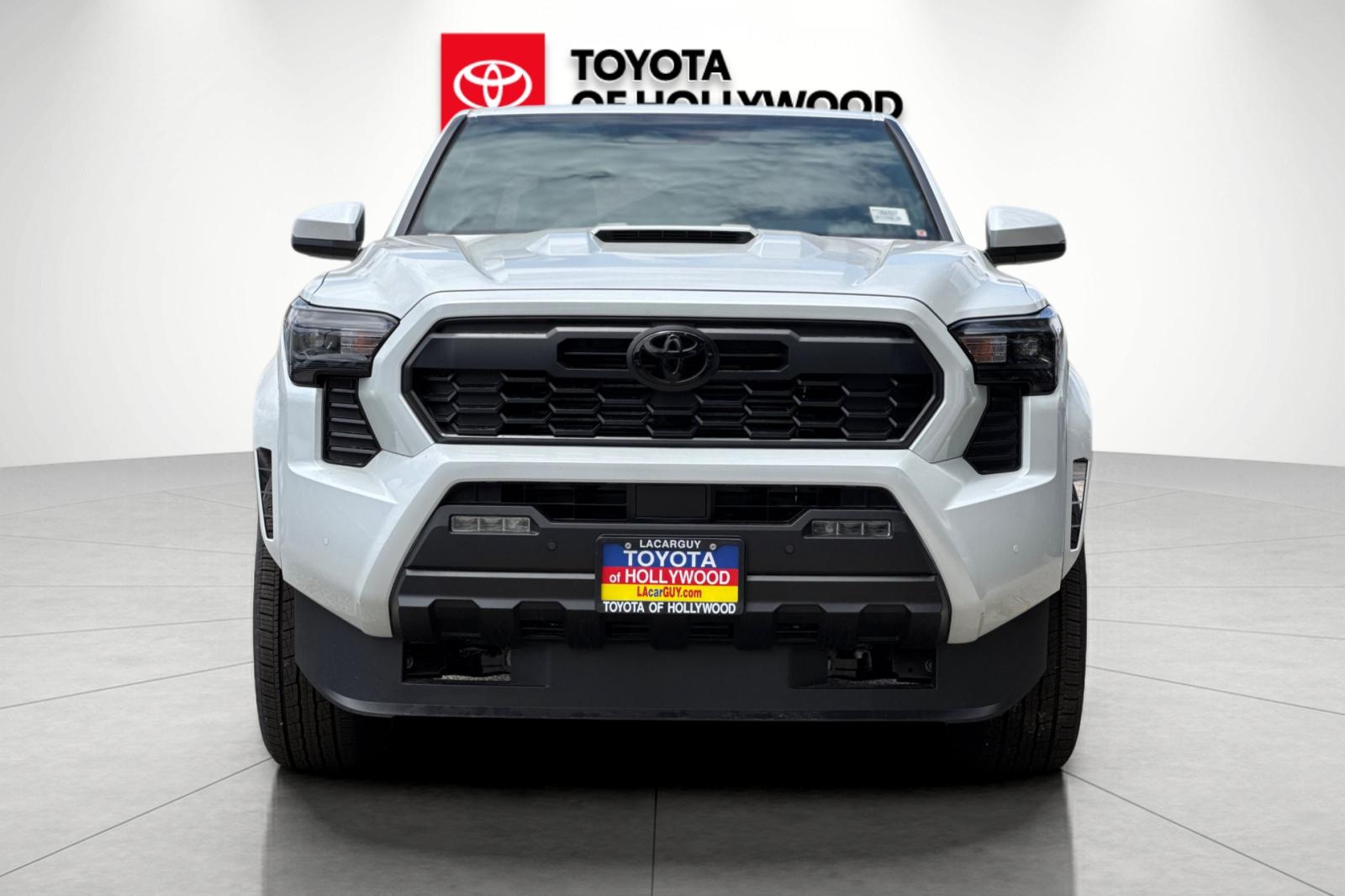 2026 Toyota Tacoma TRD Sport - Photo 8