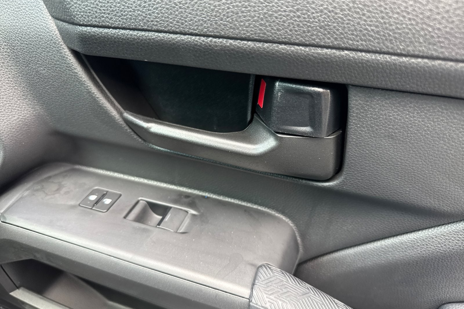 2026 Toyota Tacoma SR5 - Photo 20